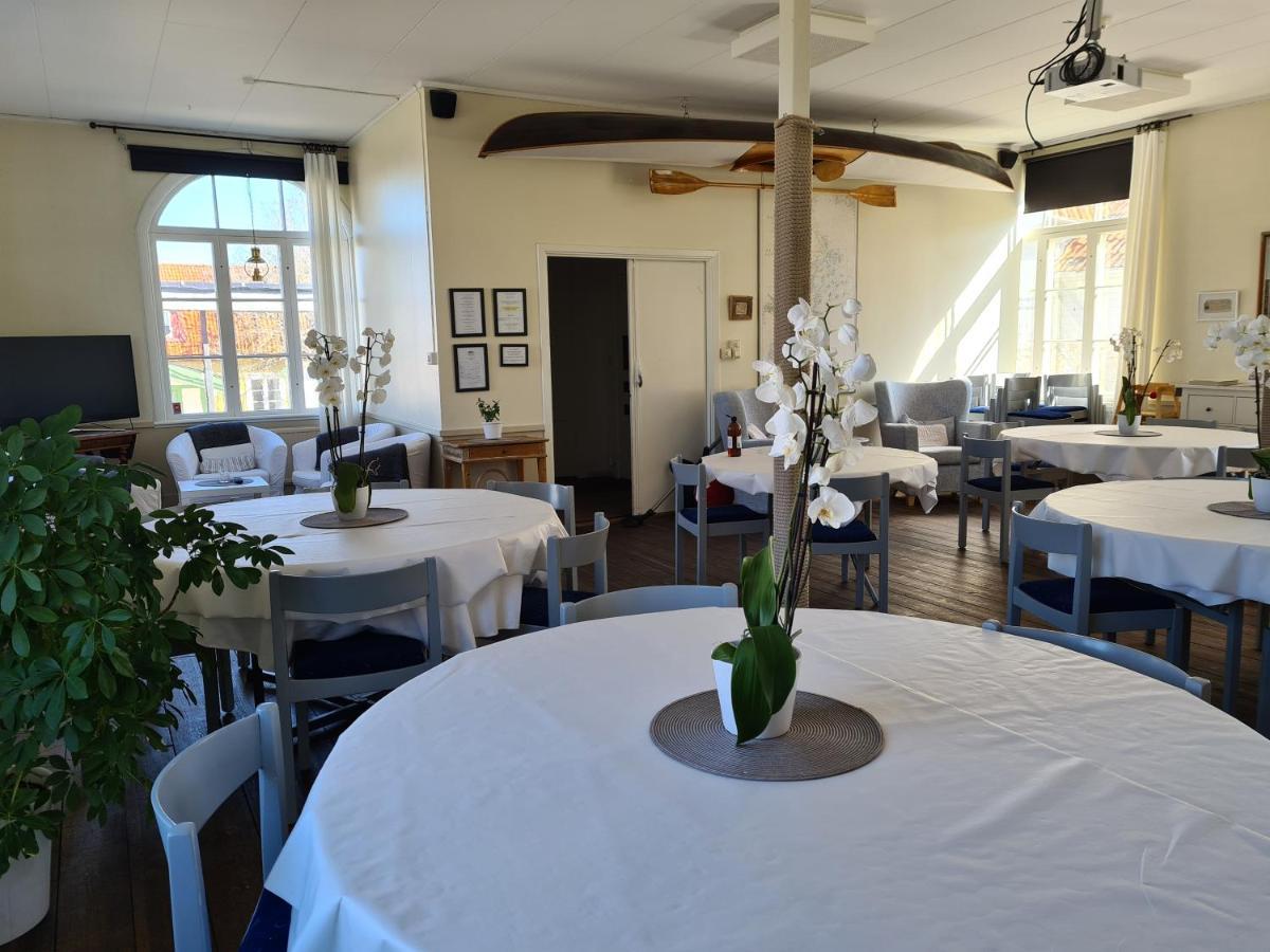 Missionshuset Bed & Breakfast Sandhamn Extérieur photo